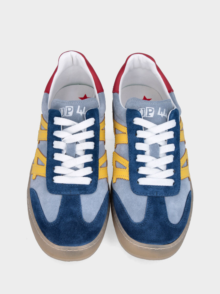Sneaker in camoscio celeste e avion con dettagli colorati