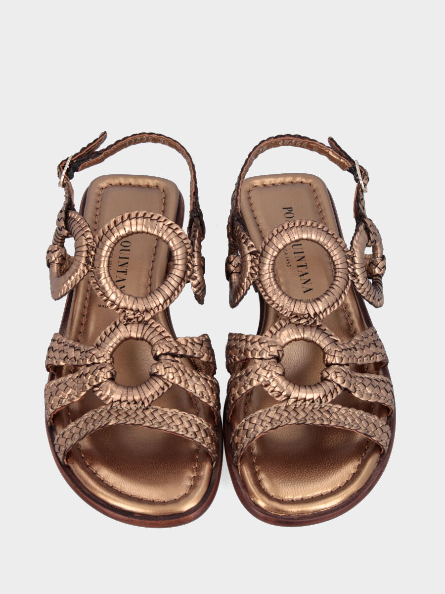 Sandalo in laminato bronzo con intrecci e cerchi ornamentali