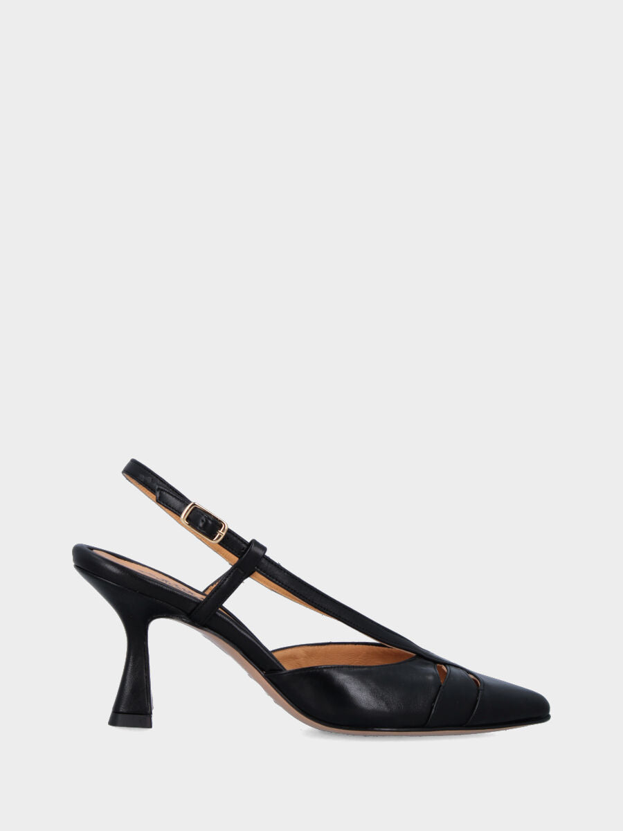 Slingback in nappa cipria con aperture a spicchi e tacco a calice