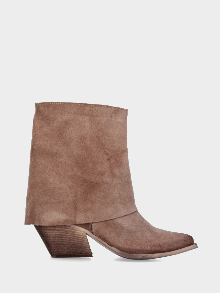 Stivaletto camperos in velour beige con gambale a tubo con risvolto