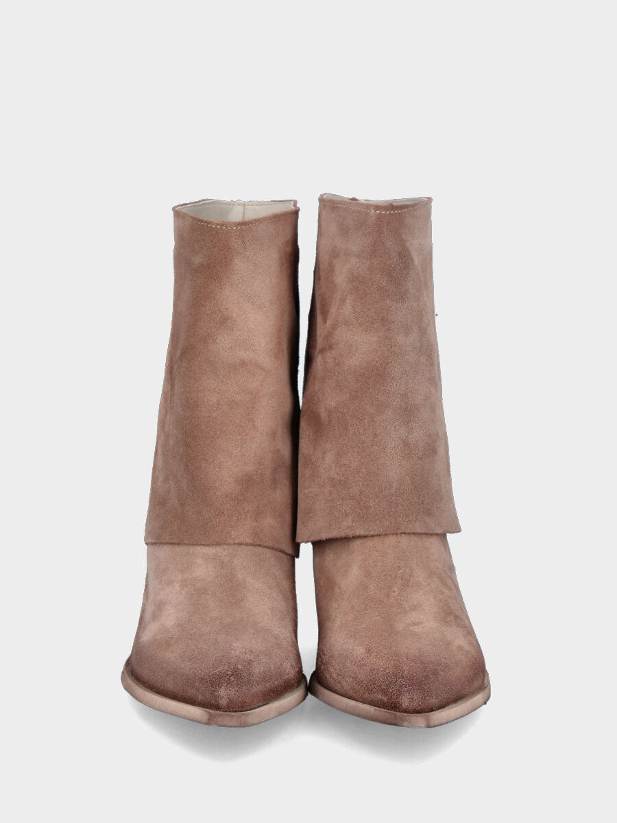 Stivaletto camperos in velour beige con gambale a tubo con risvolto