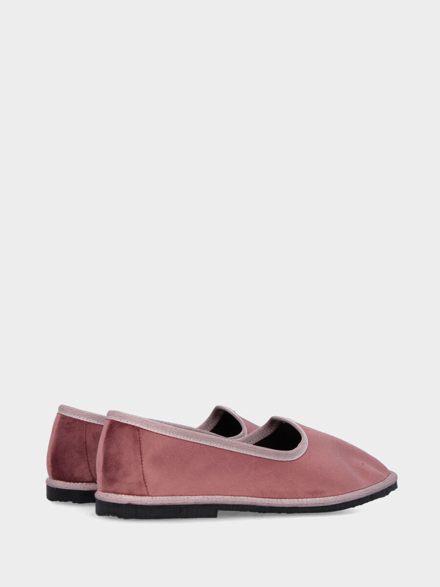 Friulana in velluto rosa cipria con punta tonda e suola in gomma