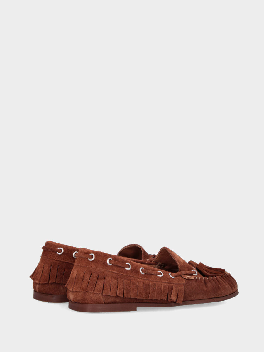 Mocassino in velour marrone con frange e nappine