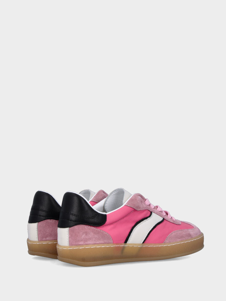 Sneaker multimateriale in tessuto tecno e velour rosa con profilo nero