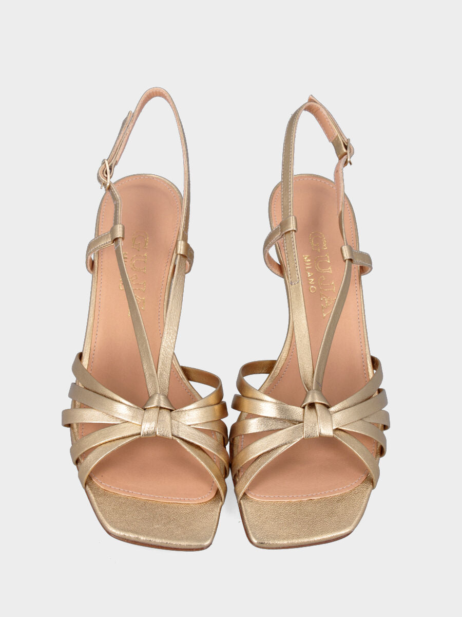 Sandalo in laminato oro con punta quadrata e tacco a calice