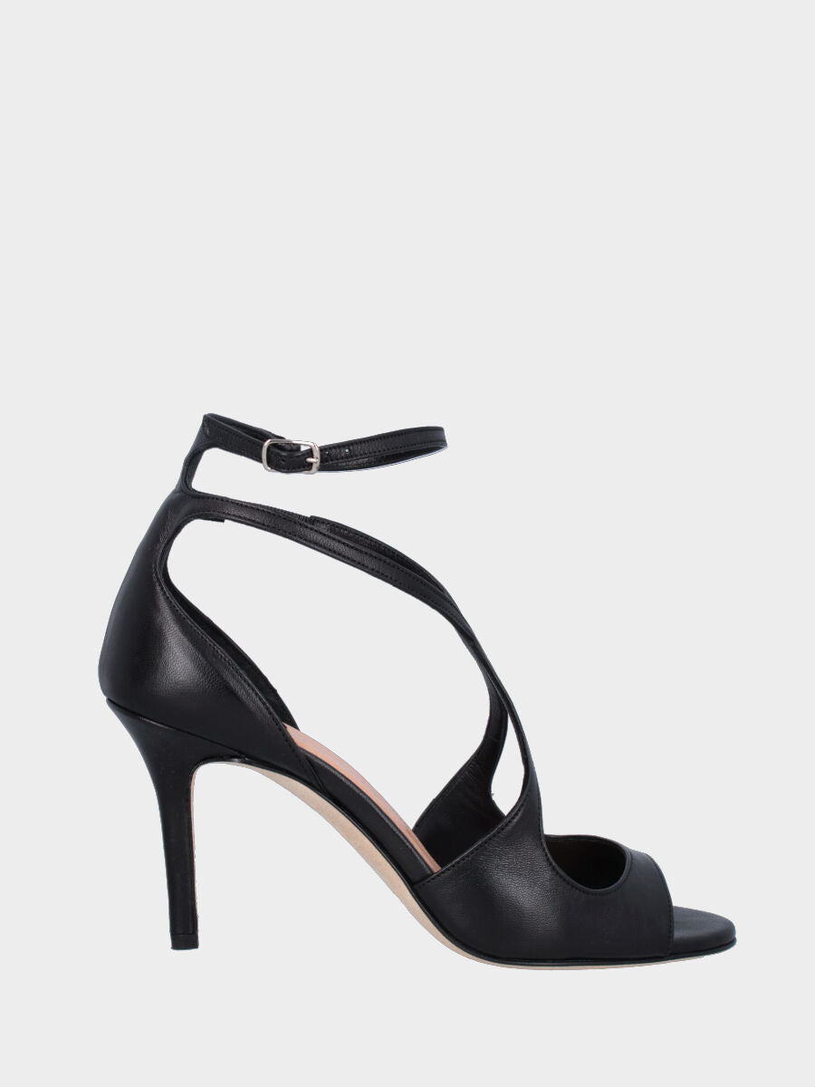 Sandalo in nappa nera con listini incrociati e tacco stiletto