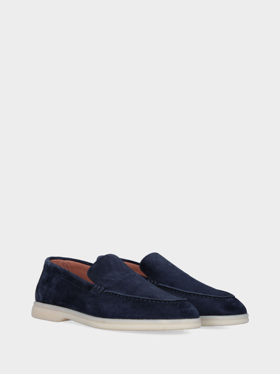 Mocassino in camoscio blu con vaschetta liscia e cucitura adler