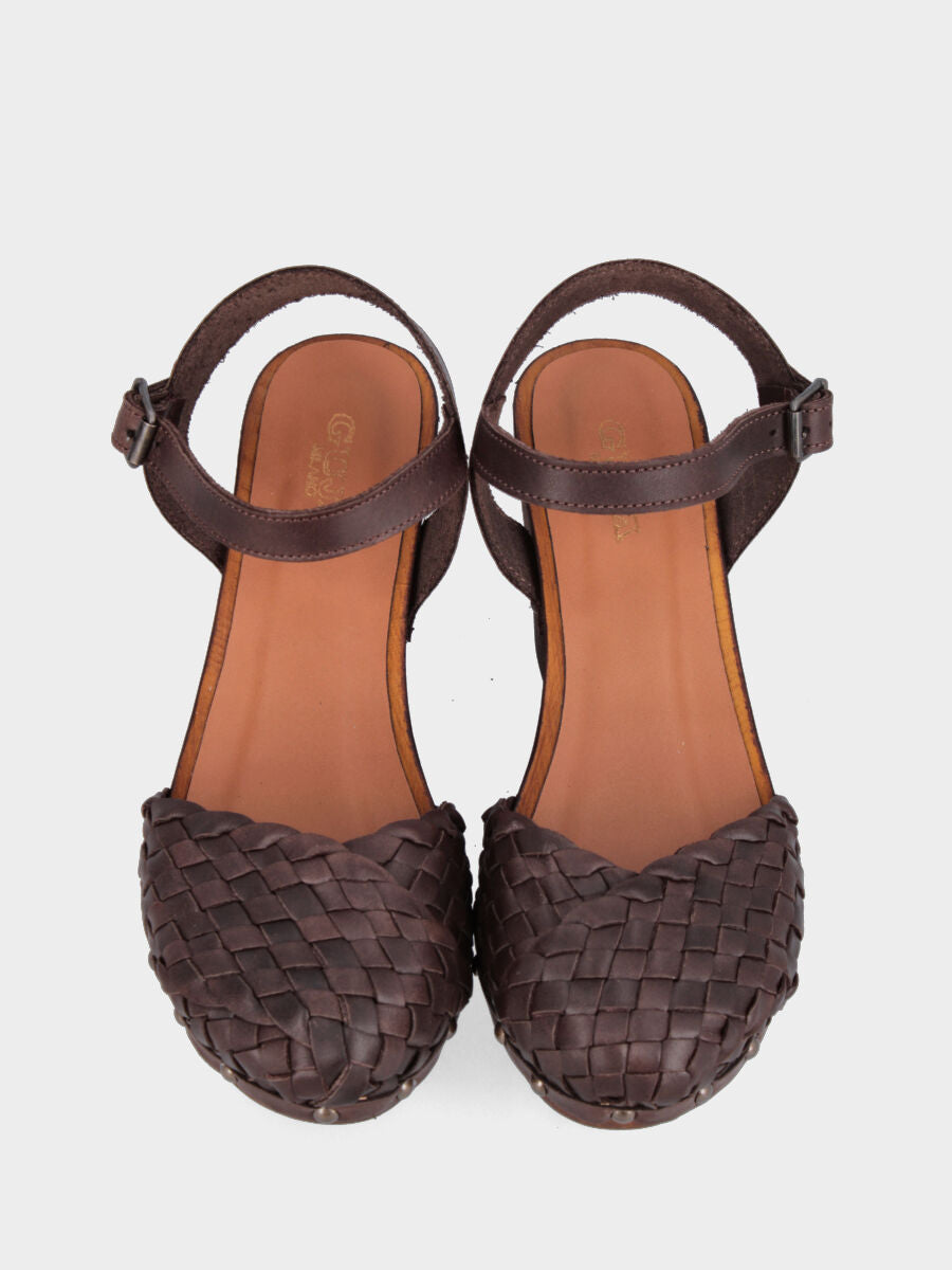 Zoccolo olandesina in vitello testa di moro con intreccio e plateau