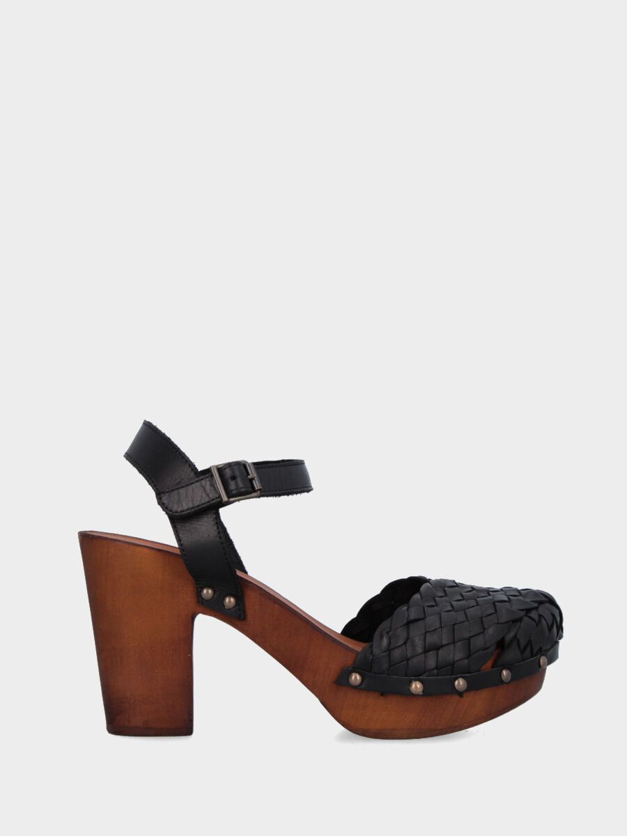 Zoccolo olandesina in vitello nero con intreccio e plateau