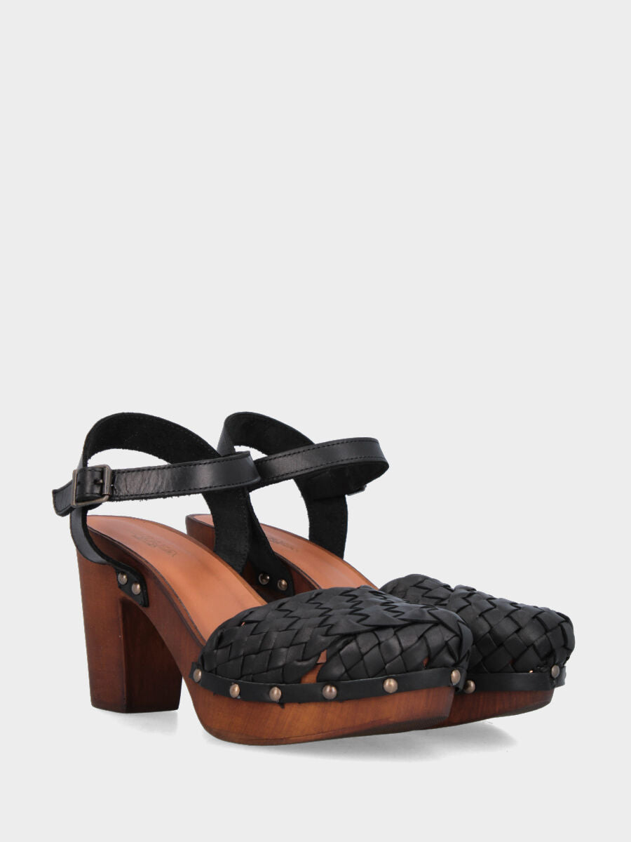 Zoccolo olandesina in vitello nero con intreccio e plateau