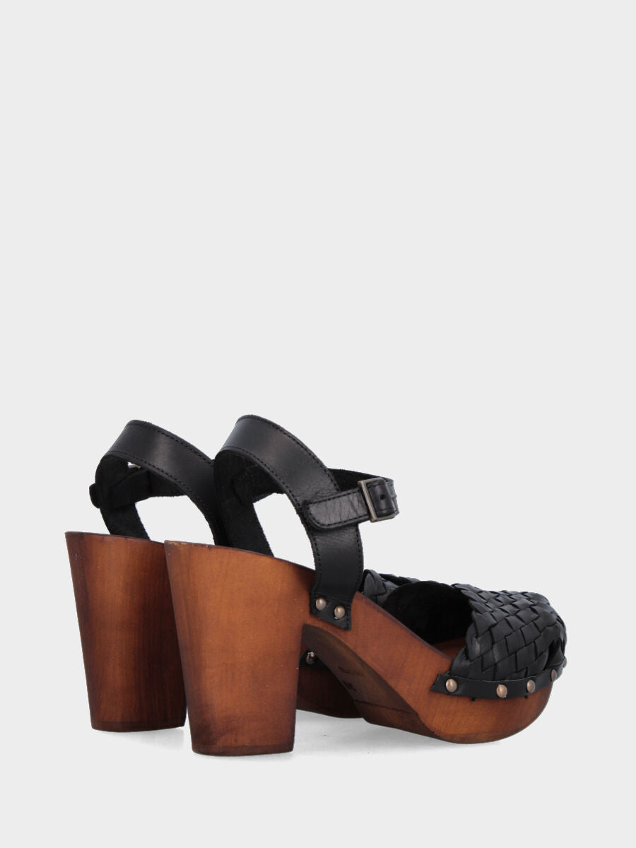 Zoccolo olandesina in vitello nero con intreccio e plateau