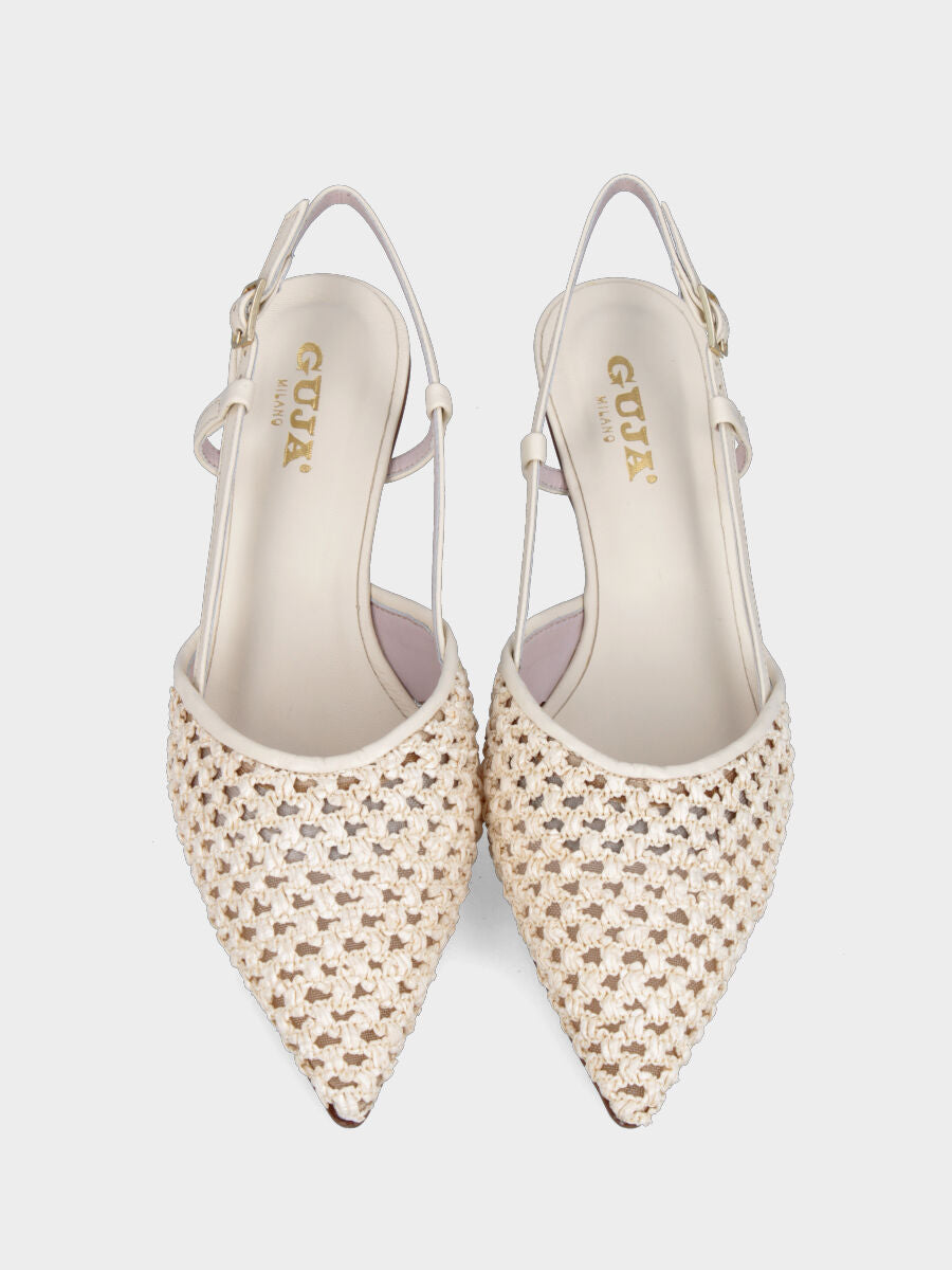 Slingback in rafia bianco latte intrecciata con tacco a calice