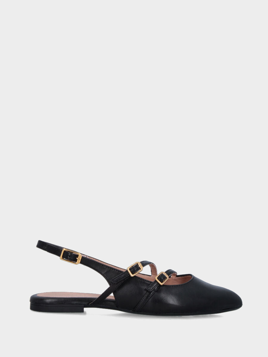 Slingback in nappa nera a punta affusolata con doppio cinturino