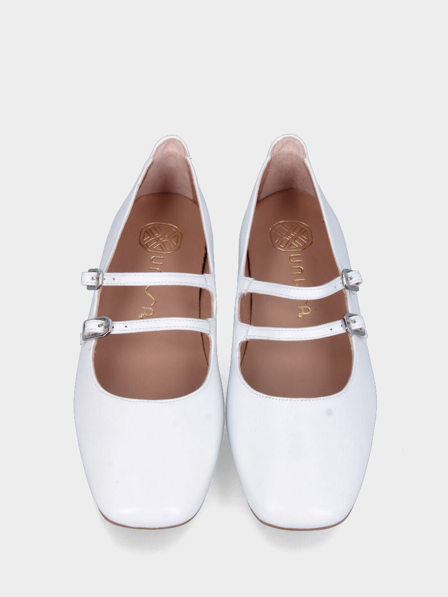 Ballerina in nappa bianca con cinturini sul collo e punta quadrata