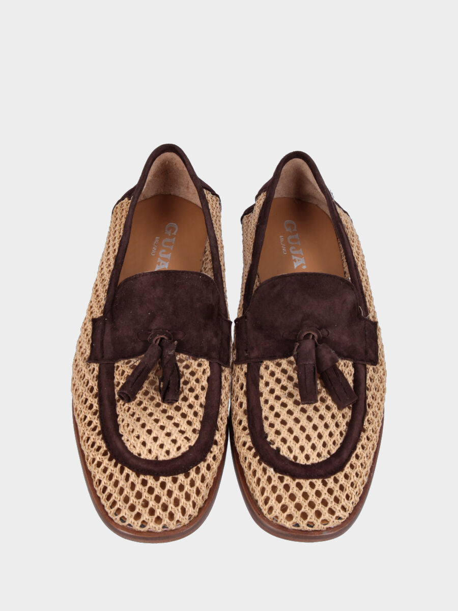 Mocassino in rafia beige con dettagli in camoscio testa di moro e nappine