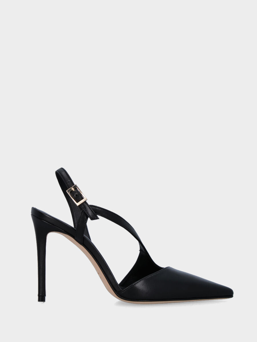 Slingback in nappa nera con listino obliquo e tacco stiletto a coda