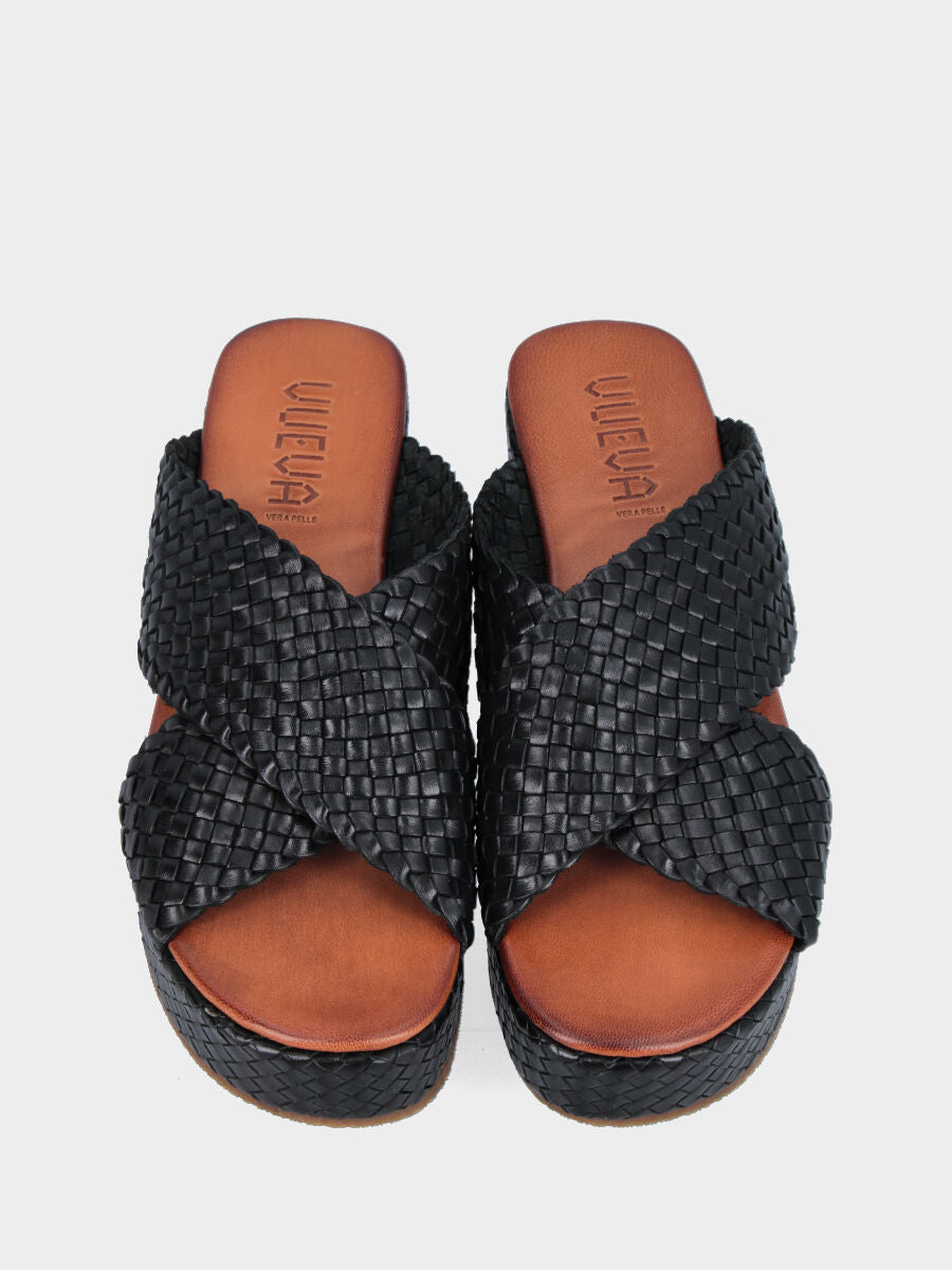 Ciabatta in nappa nera intrecciata con platform