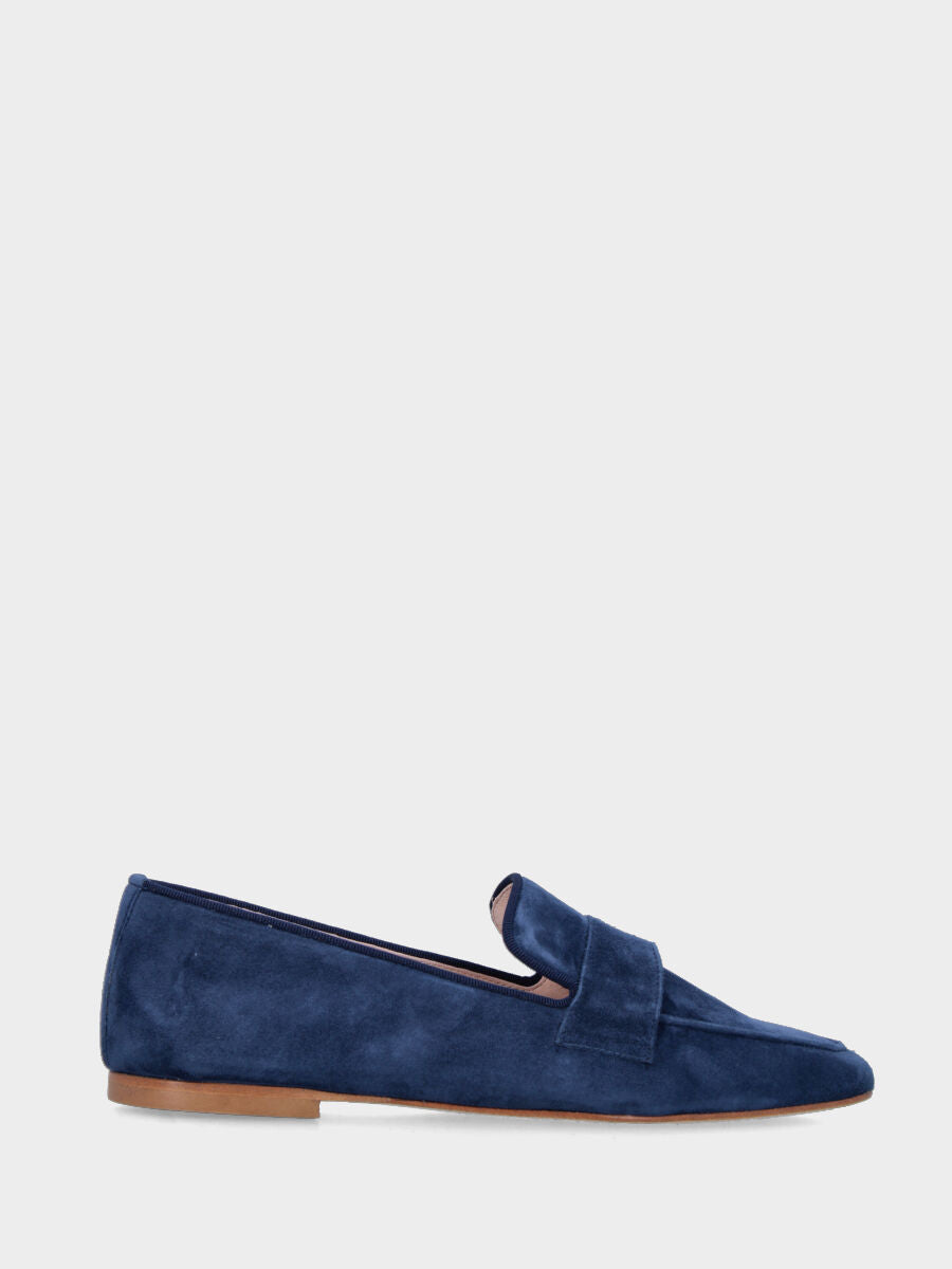 Mocassino in camoscio blu con mascherina a bocca di leone