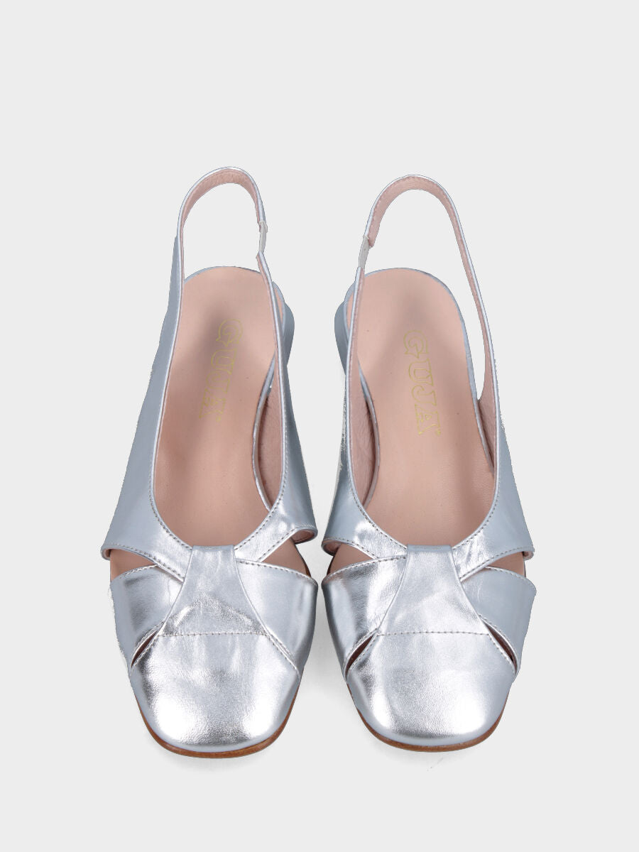 Slingback in laminato argento con tomaia incrociata