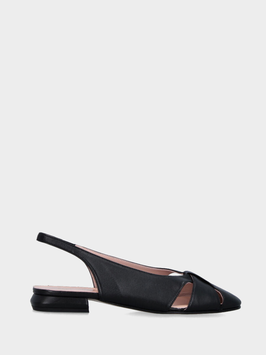 Slingback in nappa nera con tomaia incrociata