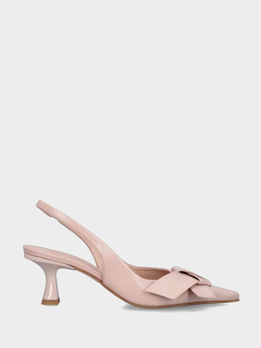 Slingback in vitello cipria con fascetta annodata in pianta