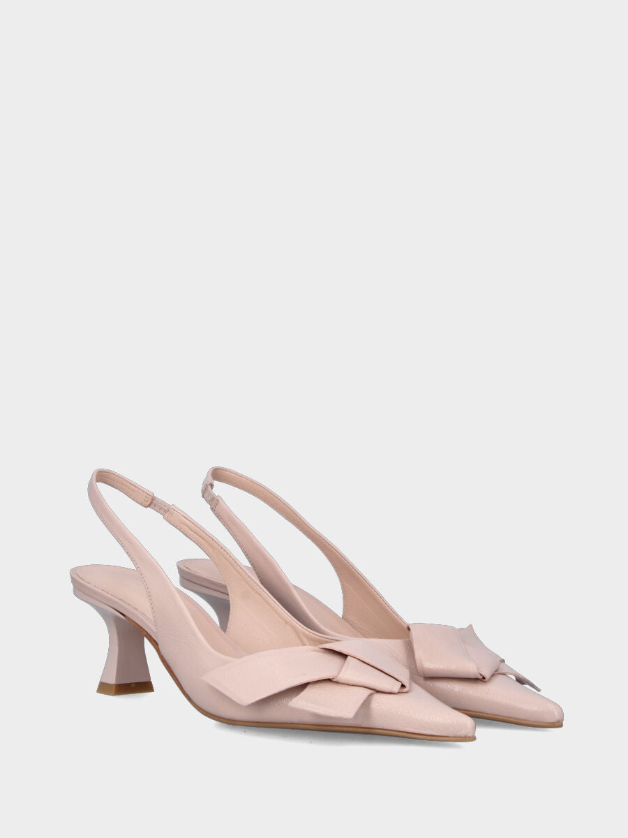 Slingback in vitello cipria con fascetta annodata in pianta