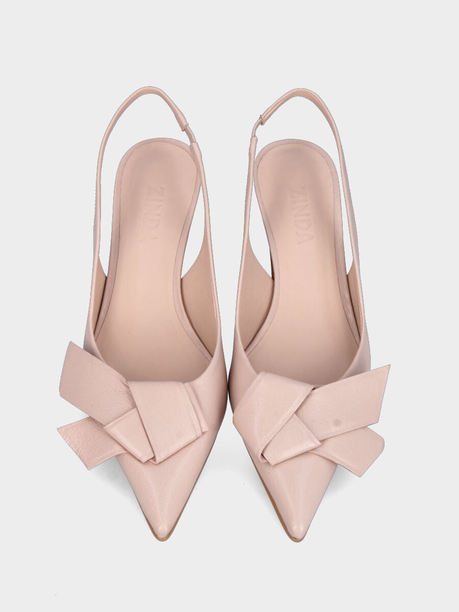 Slingback in vitello cipria con fascetta annodata in pianta