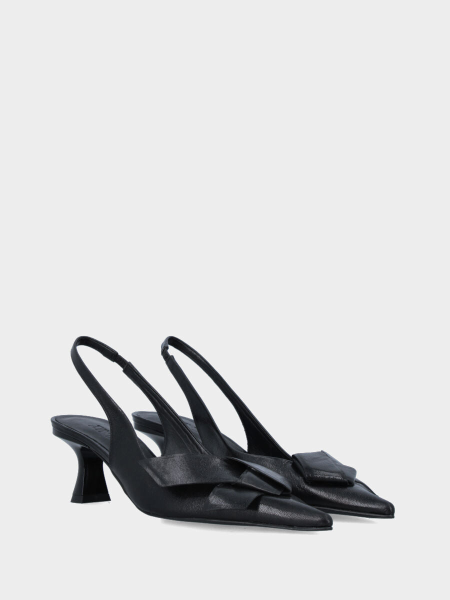 Slingback in vitello nero con fascetta annodata in pianta