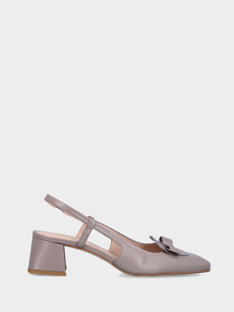 Slingback in vitello grigio con tacco a blocco 50 mm e fiocchetto