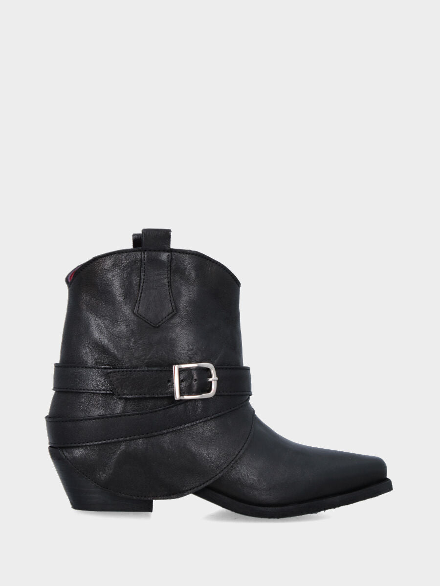 Camperos in vitello nero con risvolto e cinturino