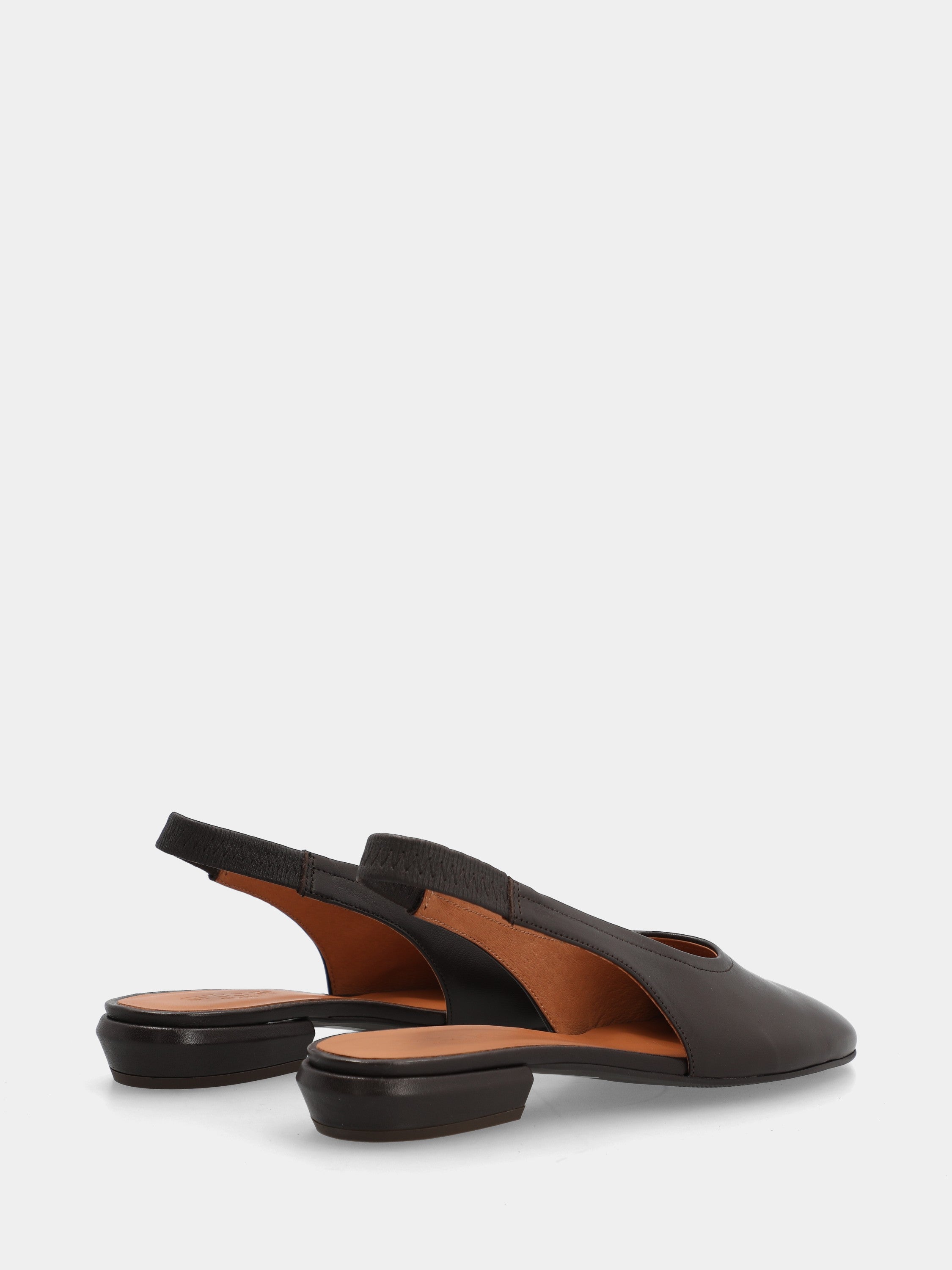 Slingback aus dunkelbraunem Kalbsleder mit Blockabsatz