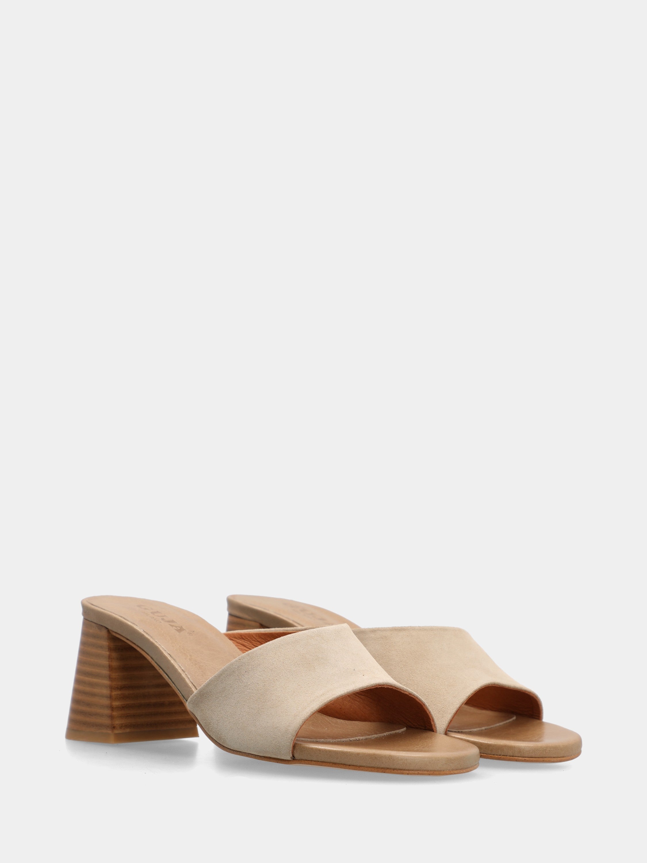 Sandalo ciabatta in camoscio beige con tacco a blocco