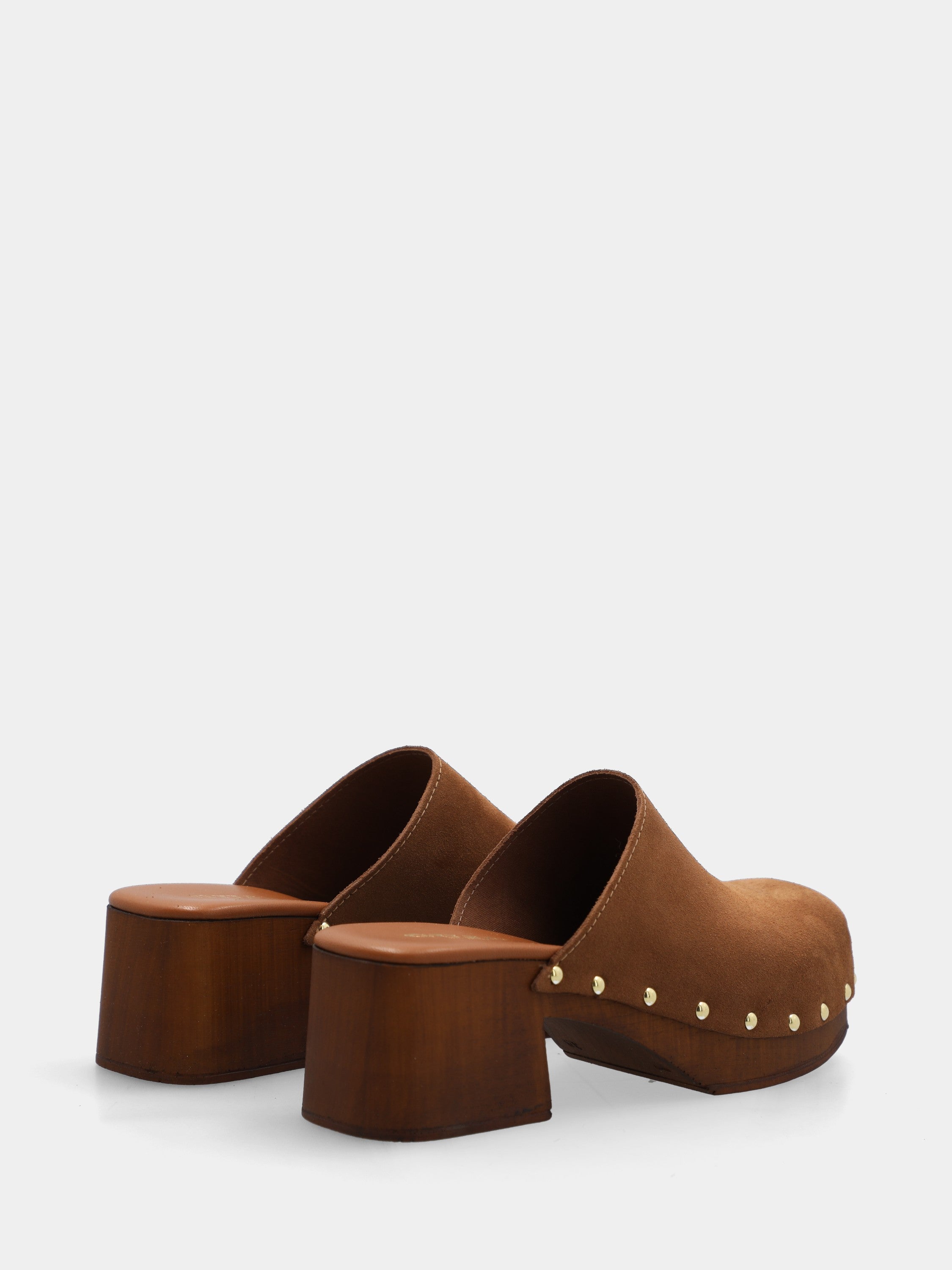Sabot in velour cuoio con pianta chiodata