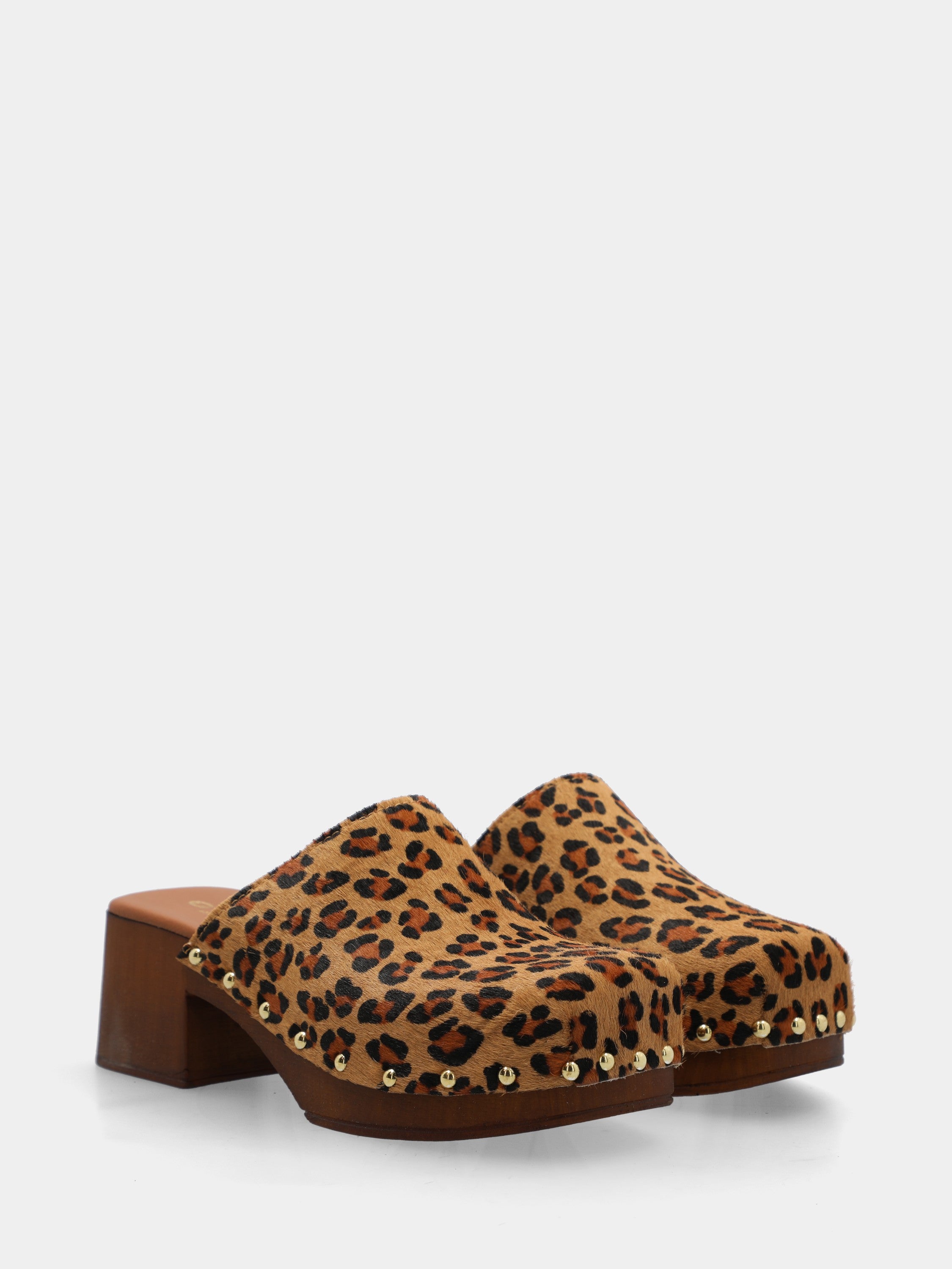 Sabot in cavallino animalier con pianta chiodata