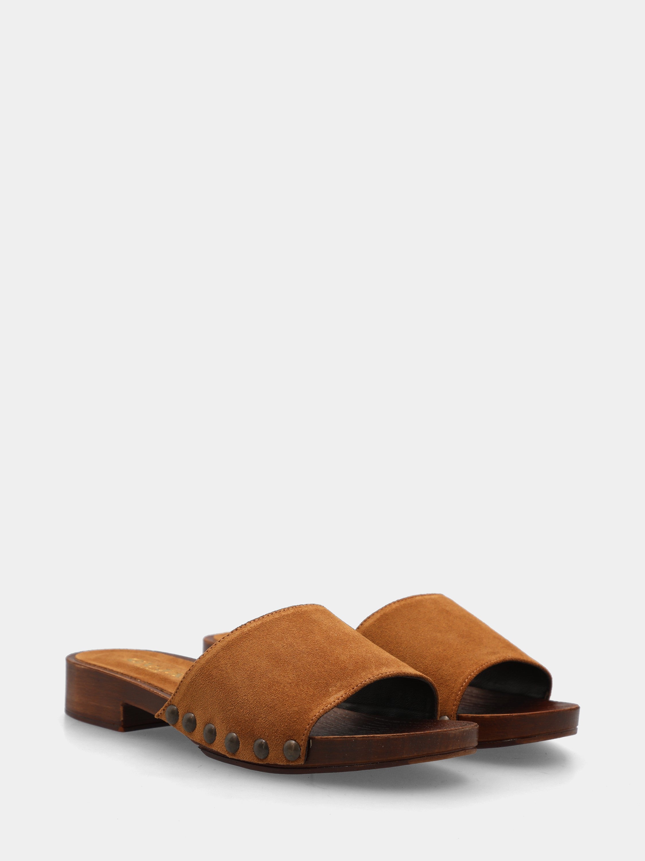 Sabot in velour cuoio con fascia chiodata