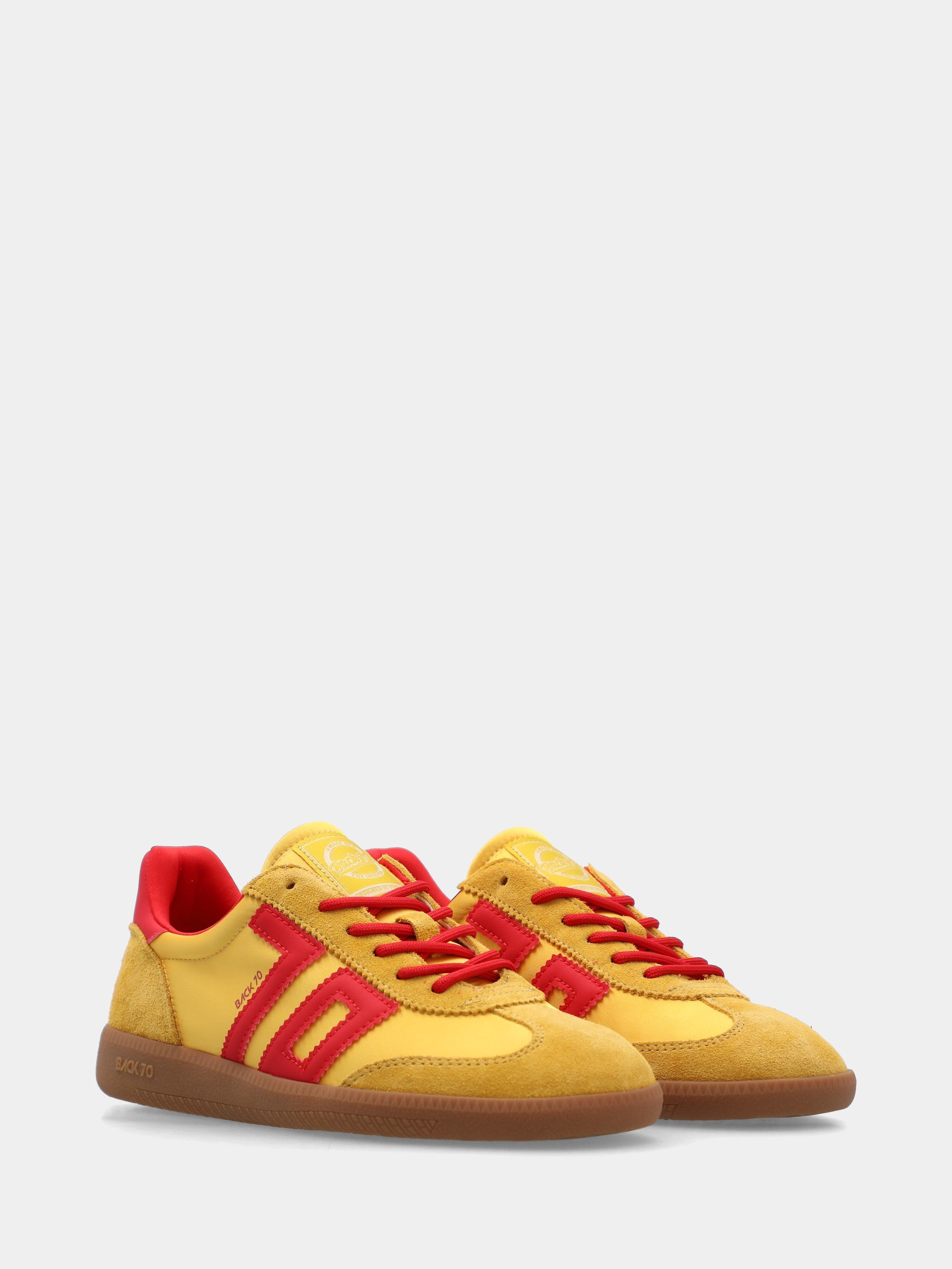 Sneaker in camoscio e satin giallo e rosso con suola in gomma