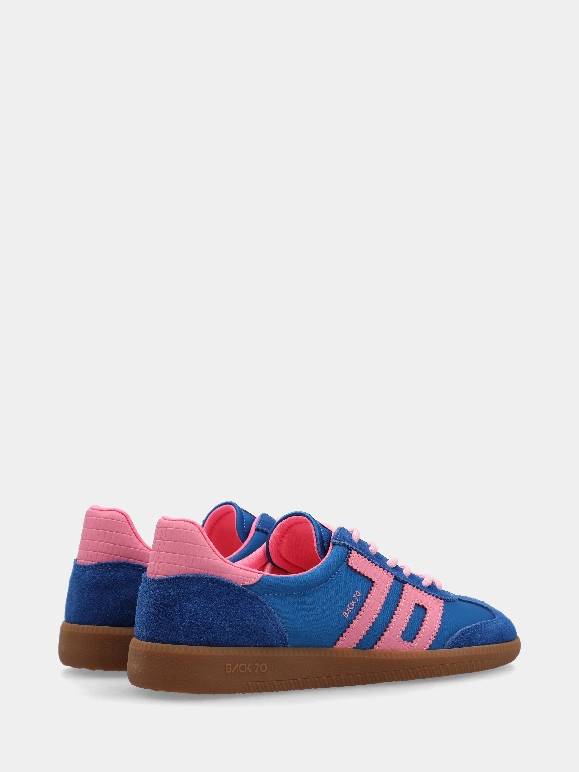 Sneaker aus Wildleder und Satin in Saphirblau und Rosa mit Gummisohle
