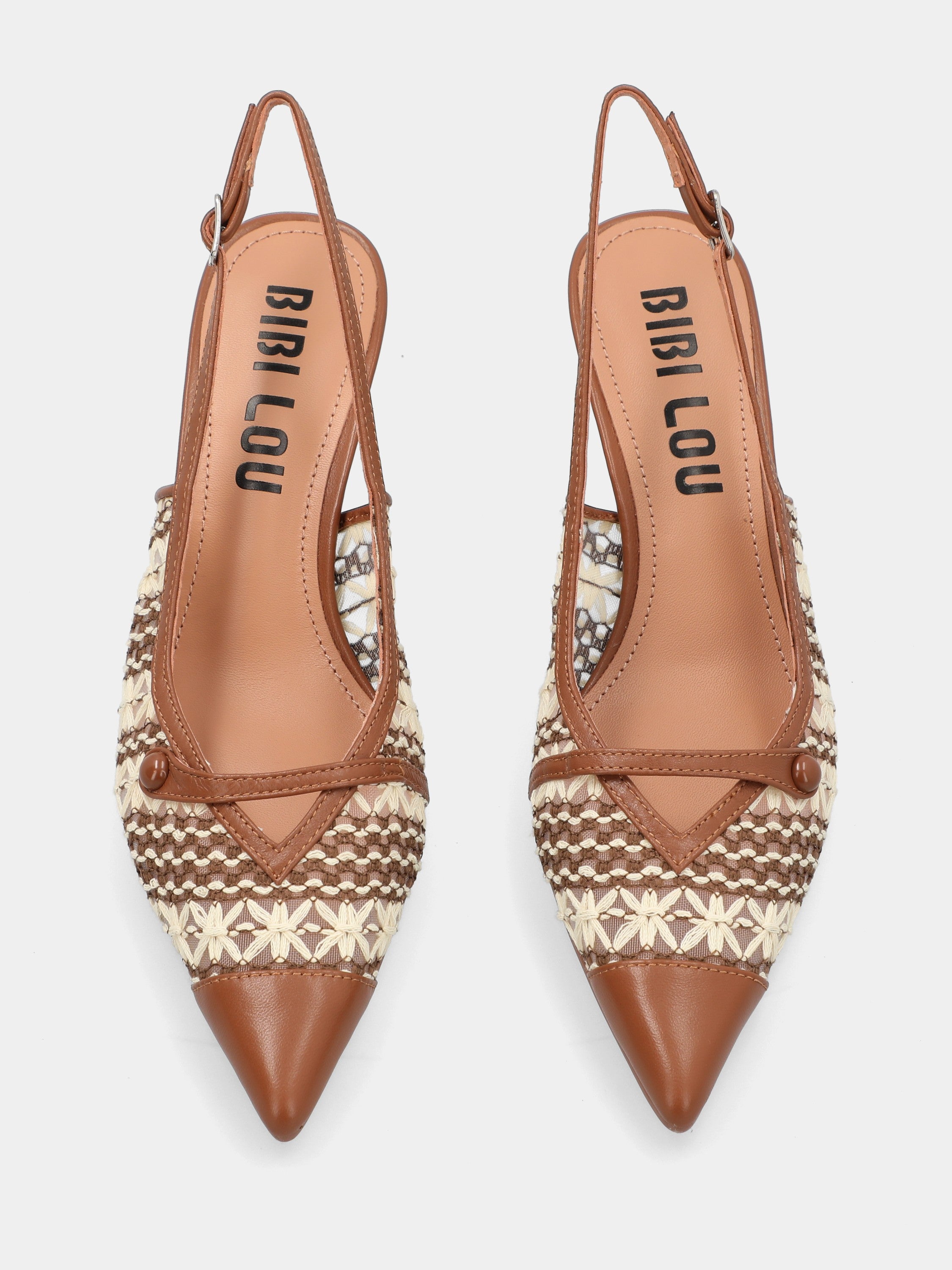 Slingback in vitello cuoio con dettagli in raffia