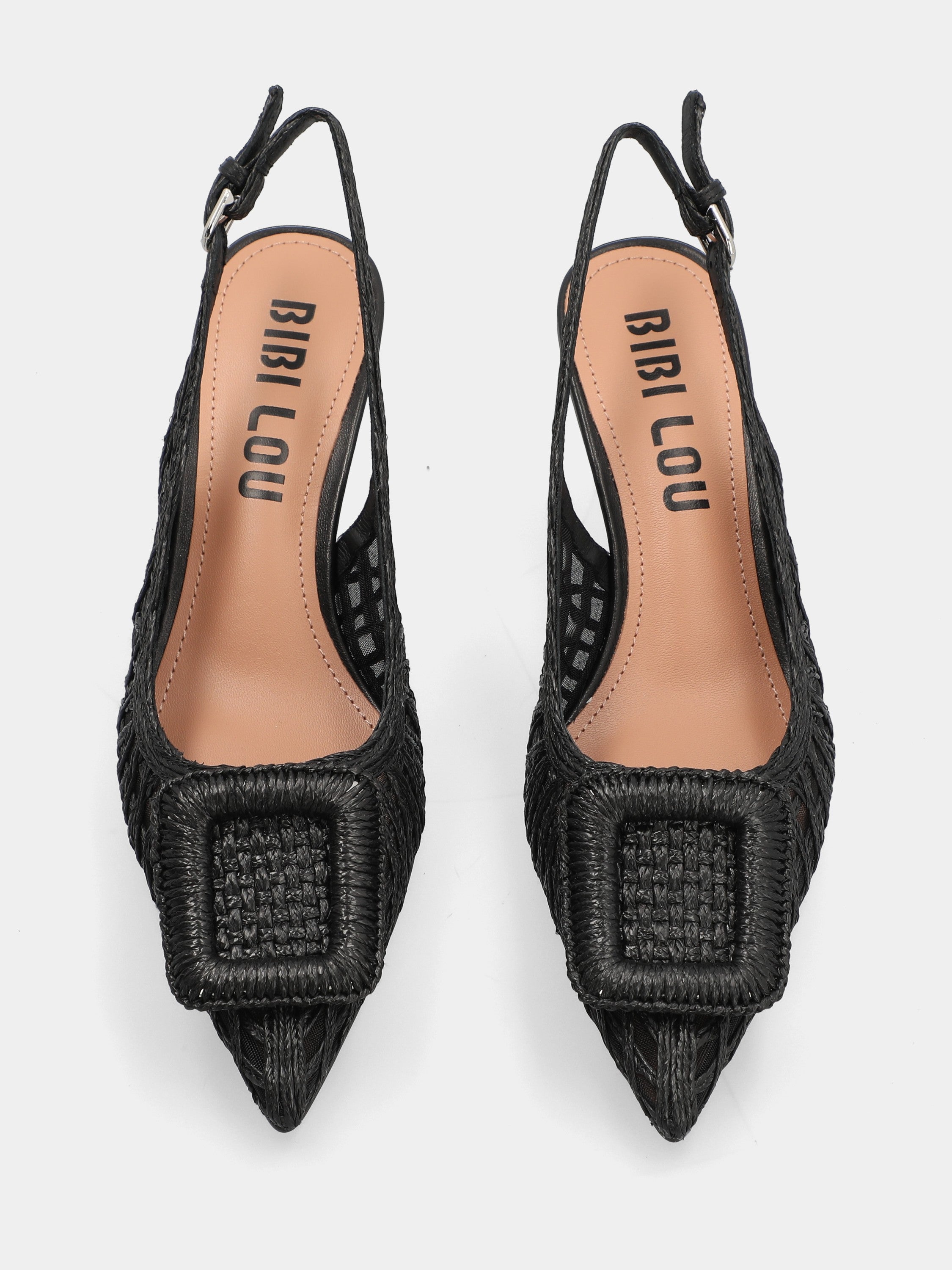 Slingback en raphia noir tressé avec accessoire géométrique