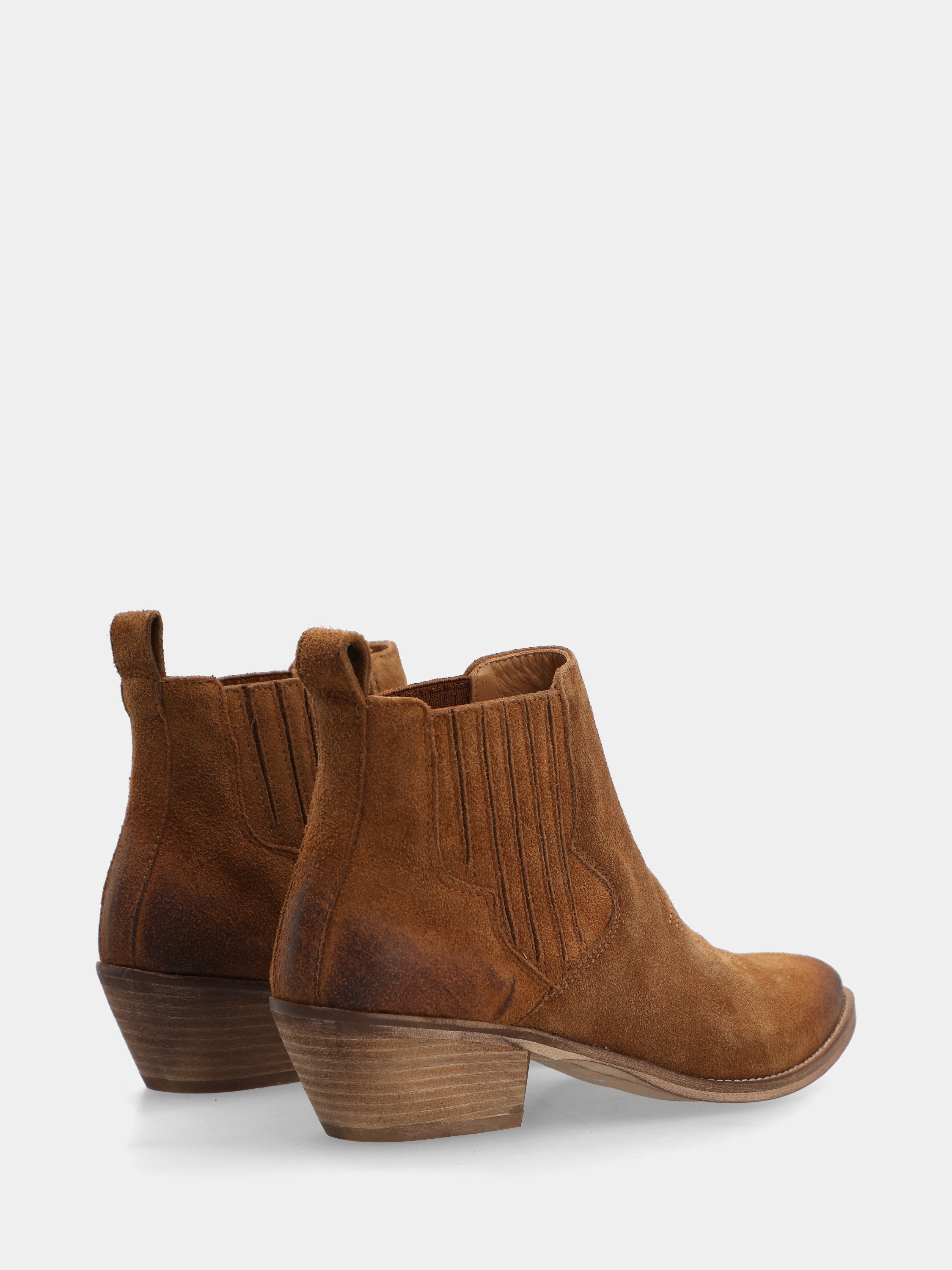 Bottes western à tige courte en suède couleur cuir avec broderie