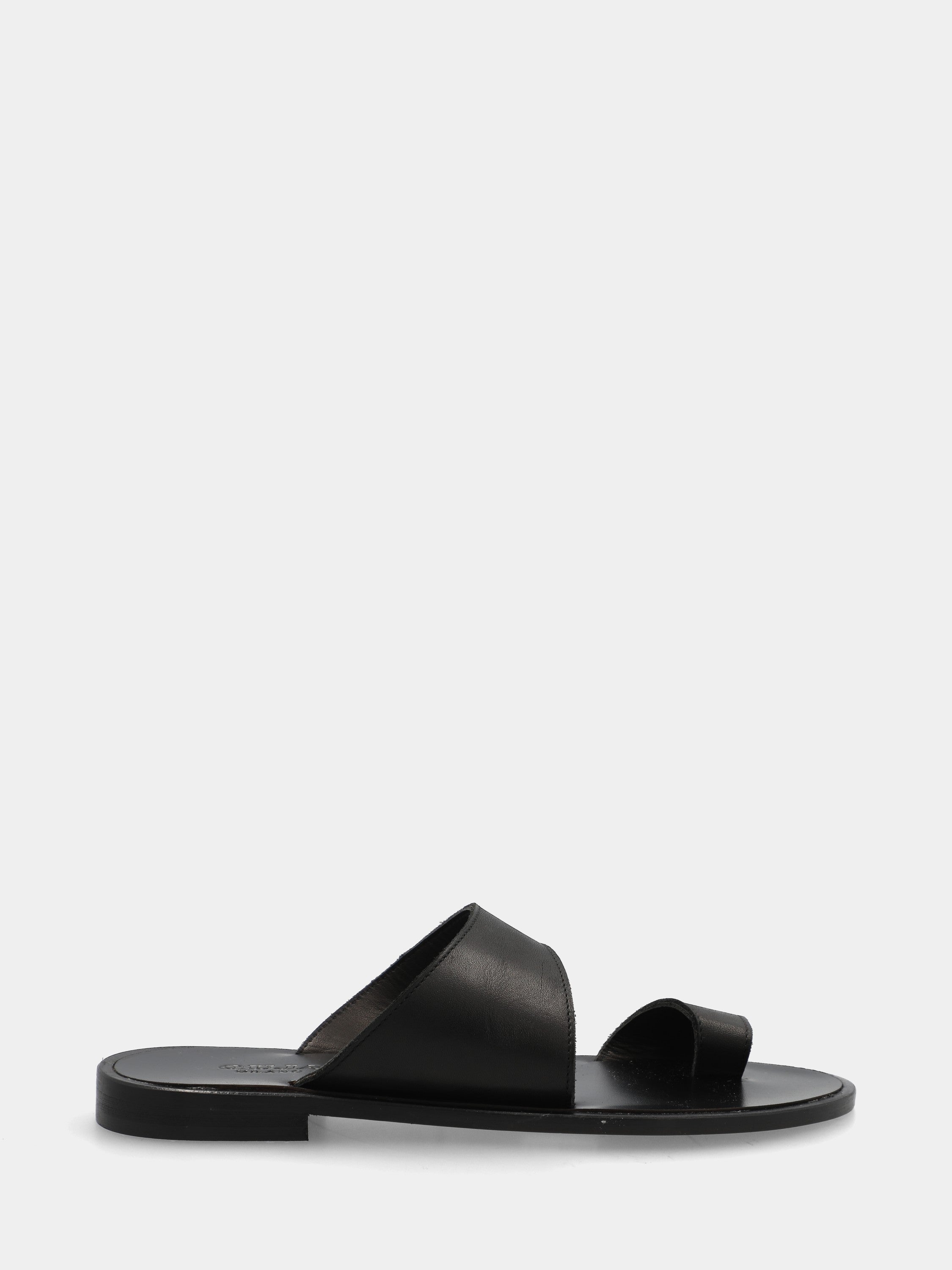 Infradito in vitello nero con fascia asimmetrica