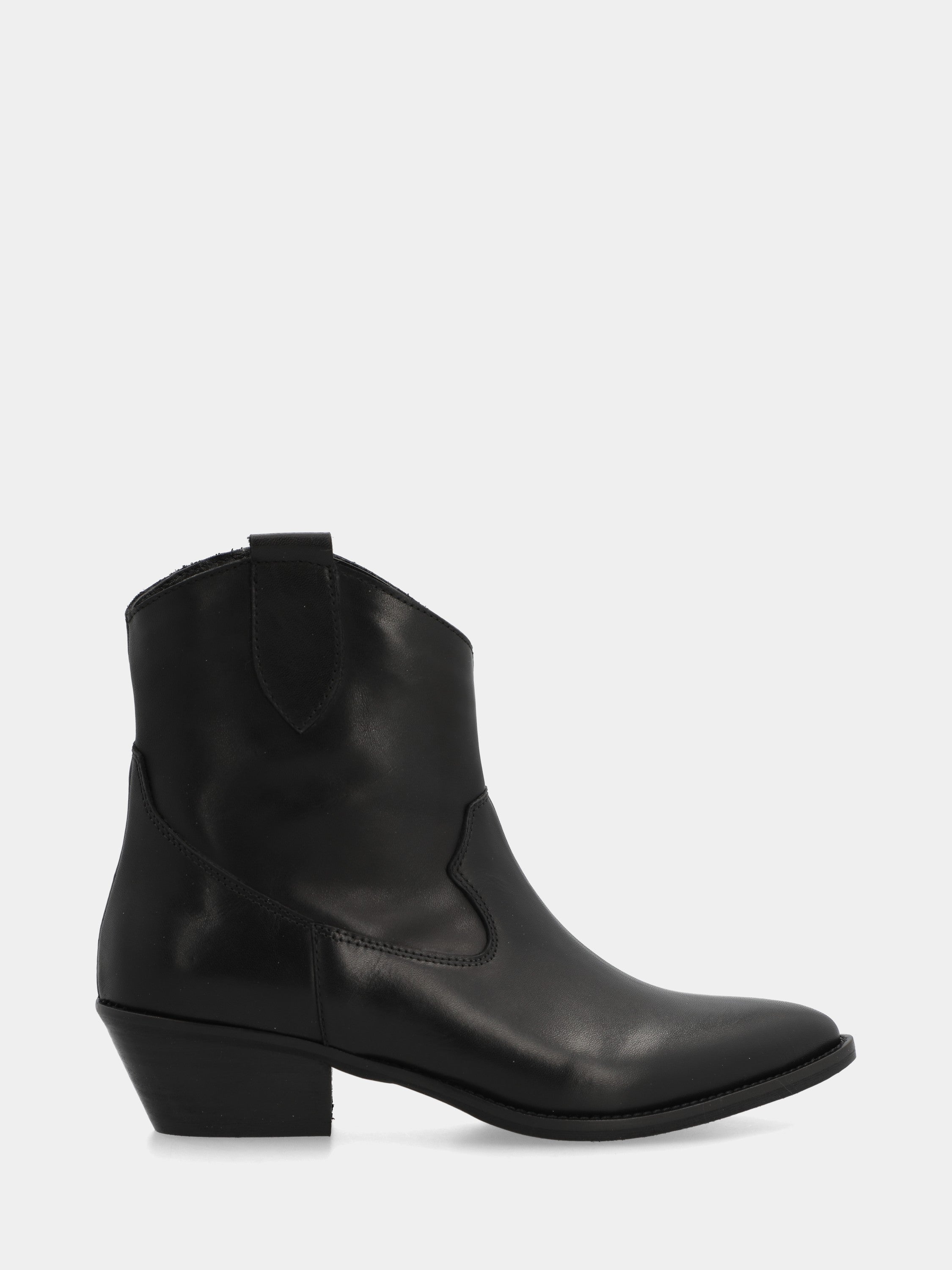 Western ankle boot in black calfskin with side zipper