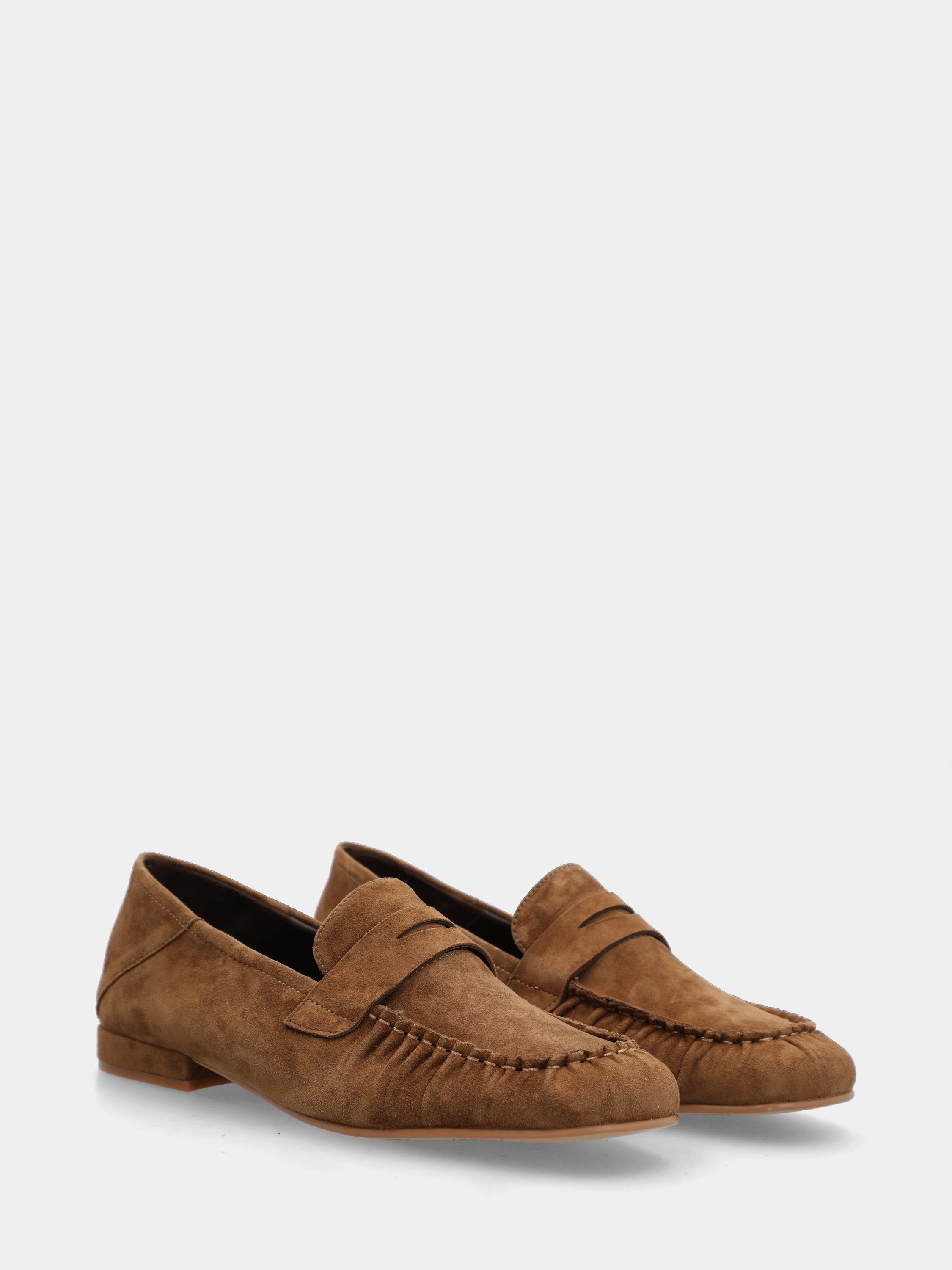 Mocassin en suède marron avec masque en forme de bouche de lion