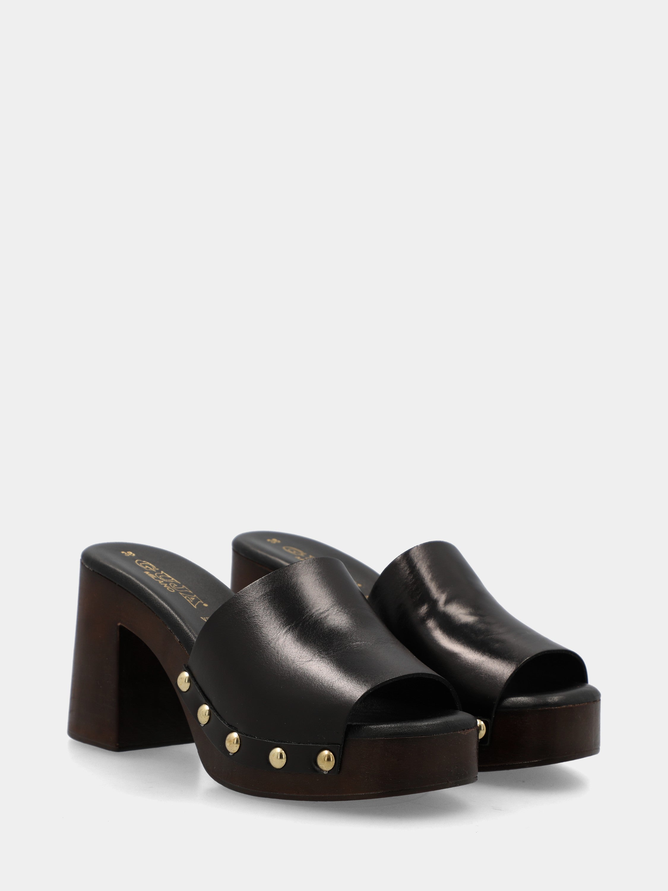 Sabot in vitello nero su zoccolo incavato