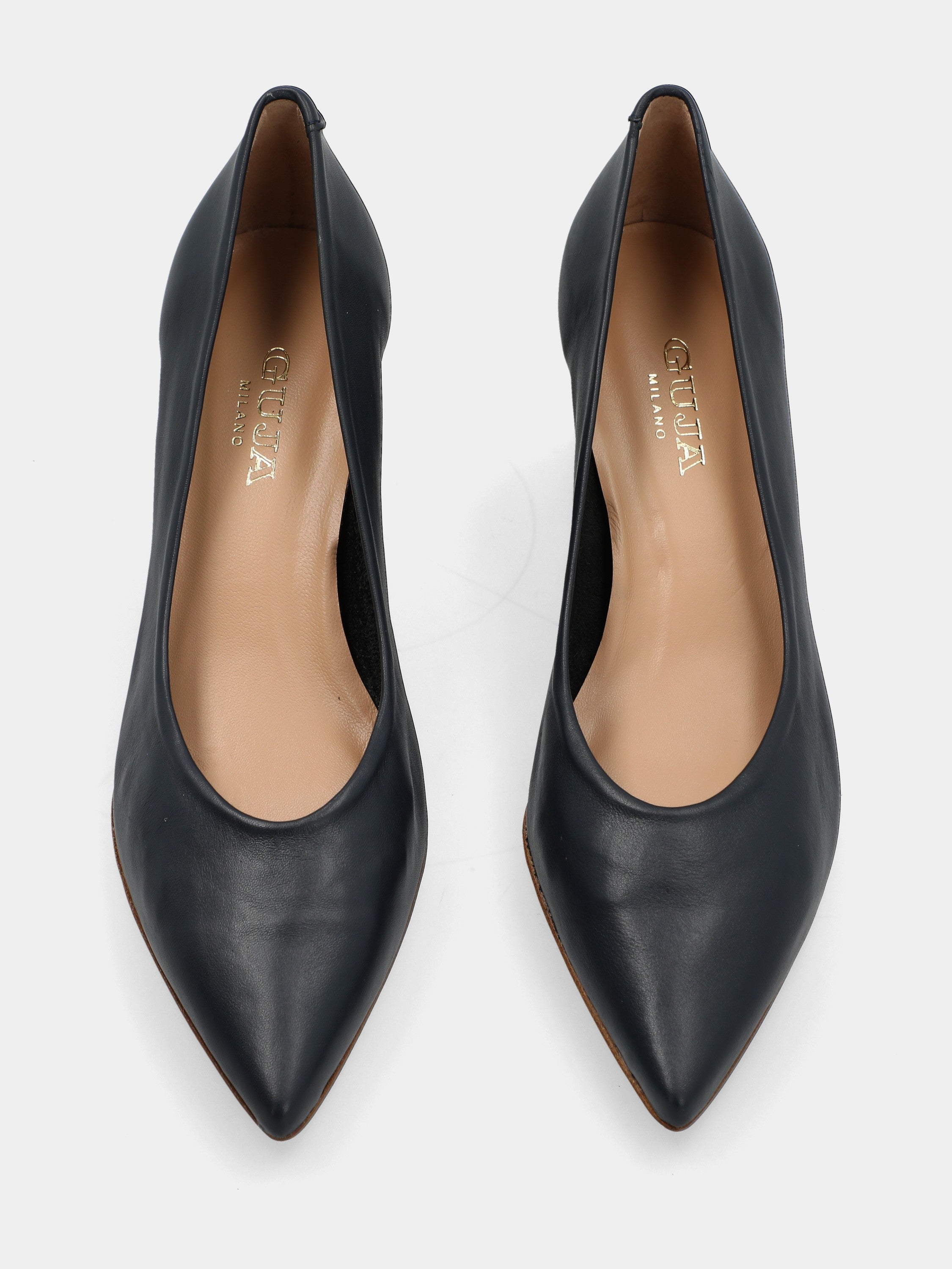Blaue Nappaleder-Pumps mit Blockabsatz und spitz zulaufender Spitze