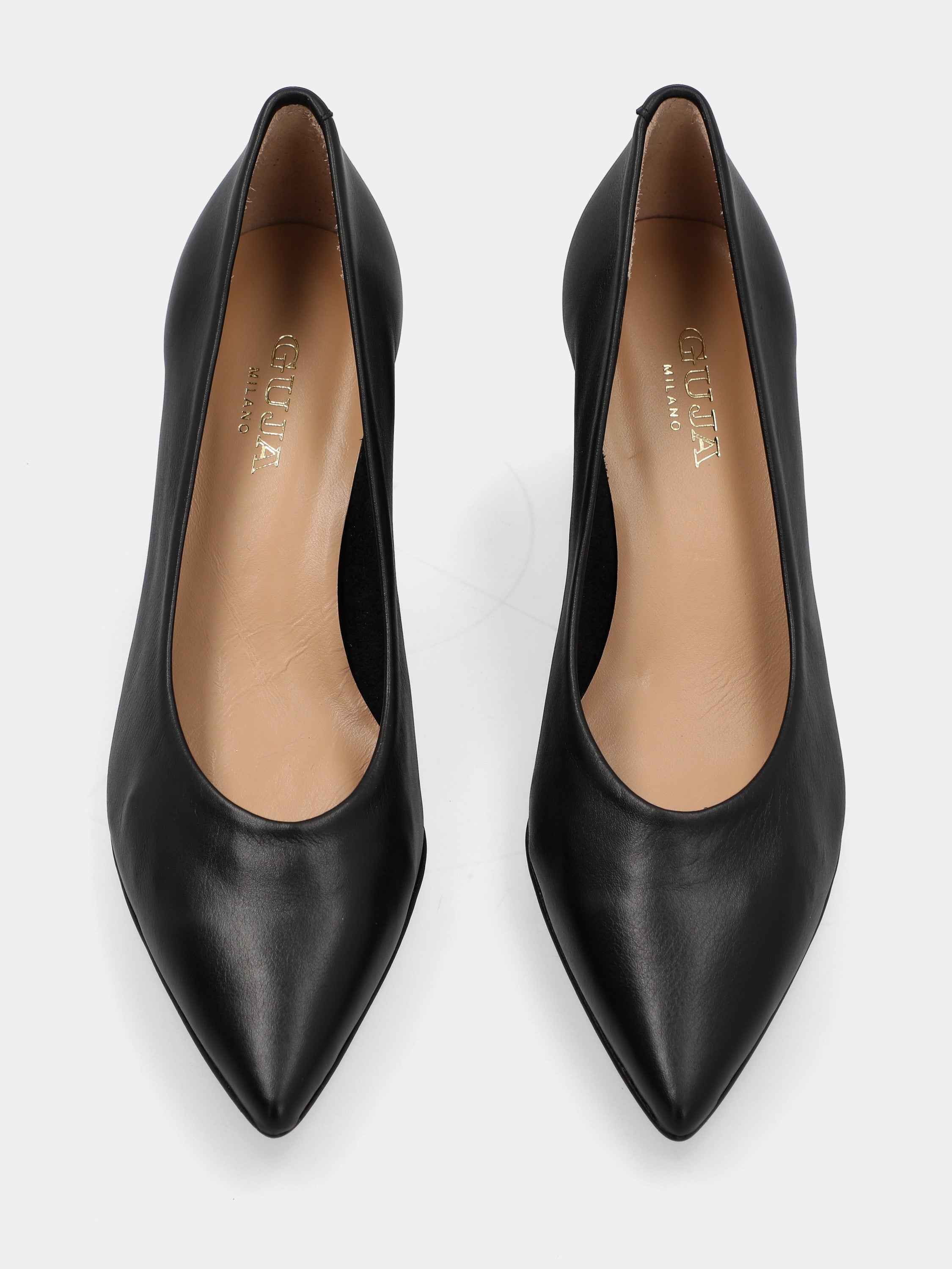 Black nappa pumps with block heel and pointed toe