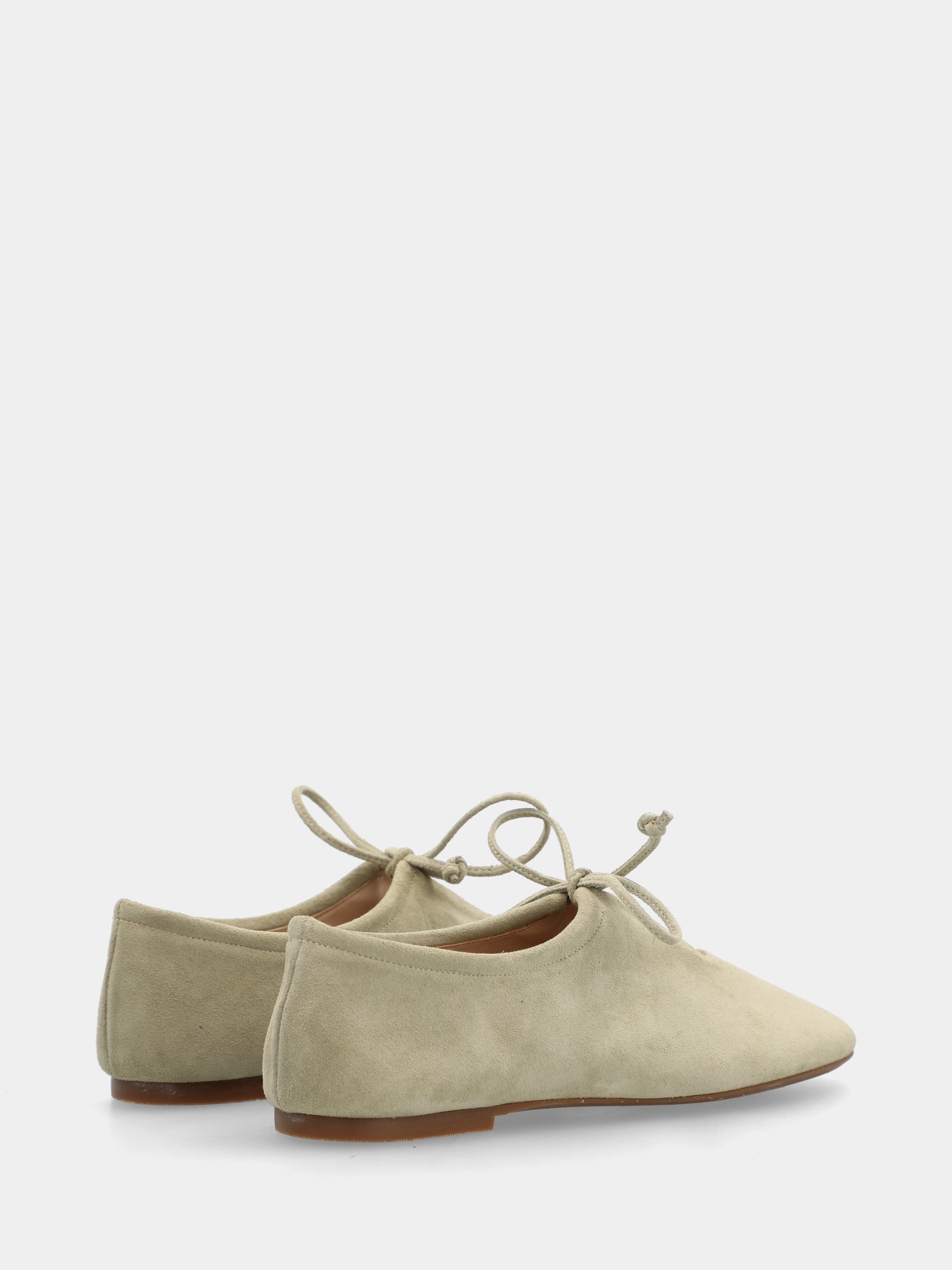 Lace-up ballet flat in green suede with round toe and leather sole