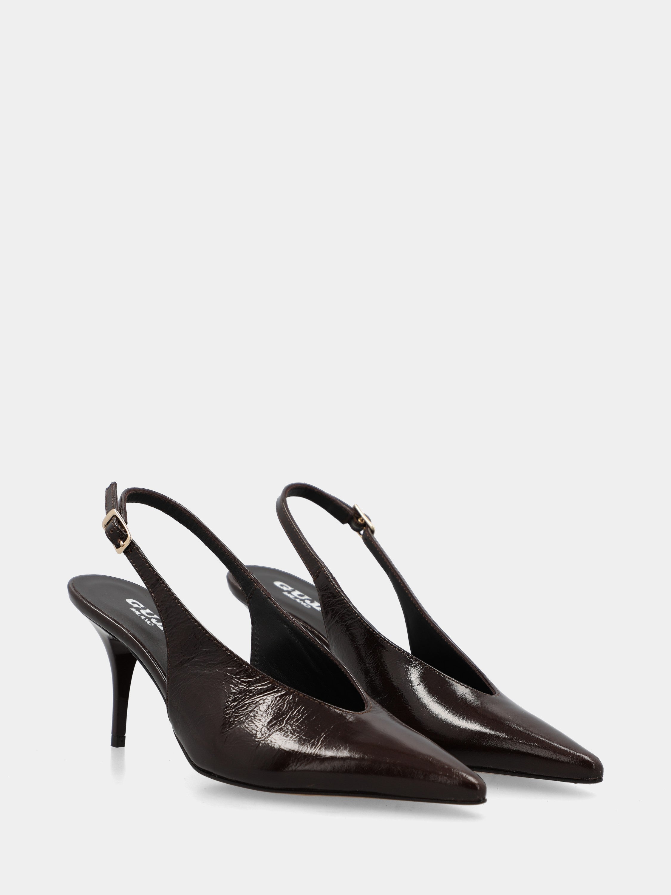 Slingback aus dunkelbraunem Naplak mit U-Ausschnitt und 75-mm-Absatz