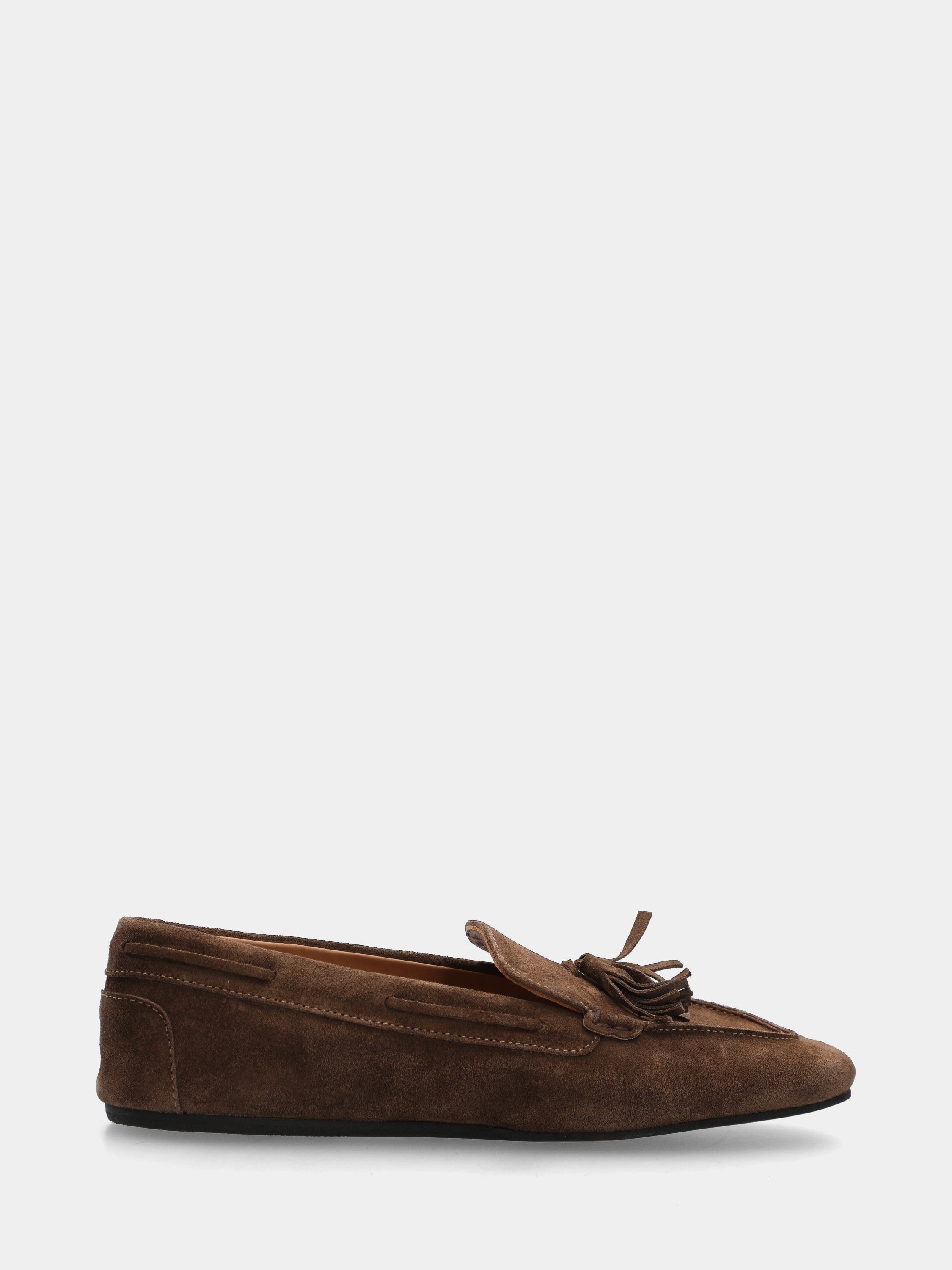 Mocassino in velour testa di moro con nappine e punta quadrata stondata