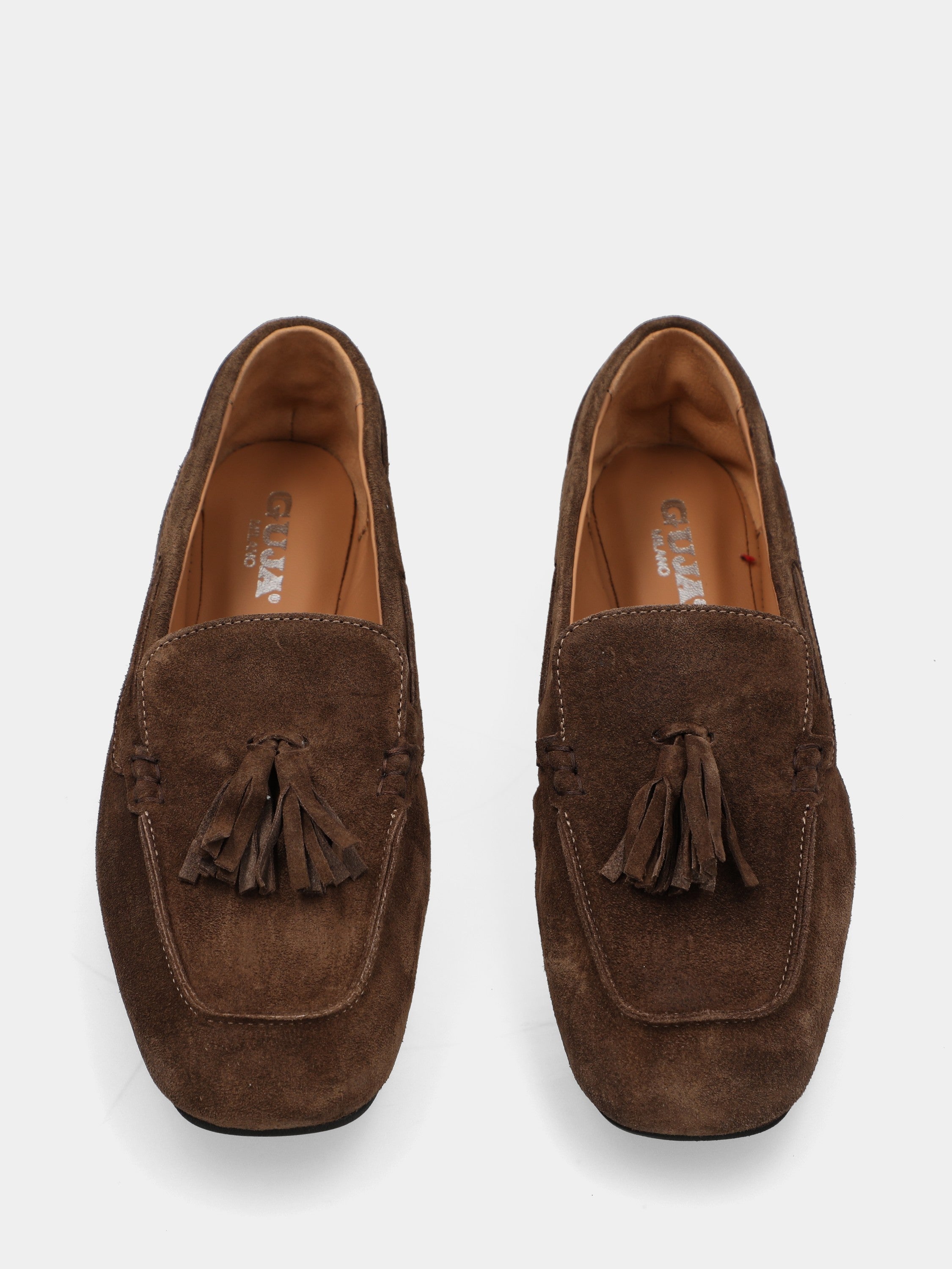 Mocassino in velour testa di moro con nappine e punta quadrata stondata